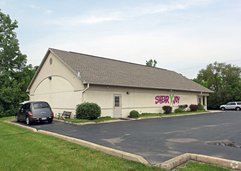 805 S Dixie Dr, Vandalia, OH for lease - Building Photo - Image 2 of 22