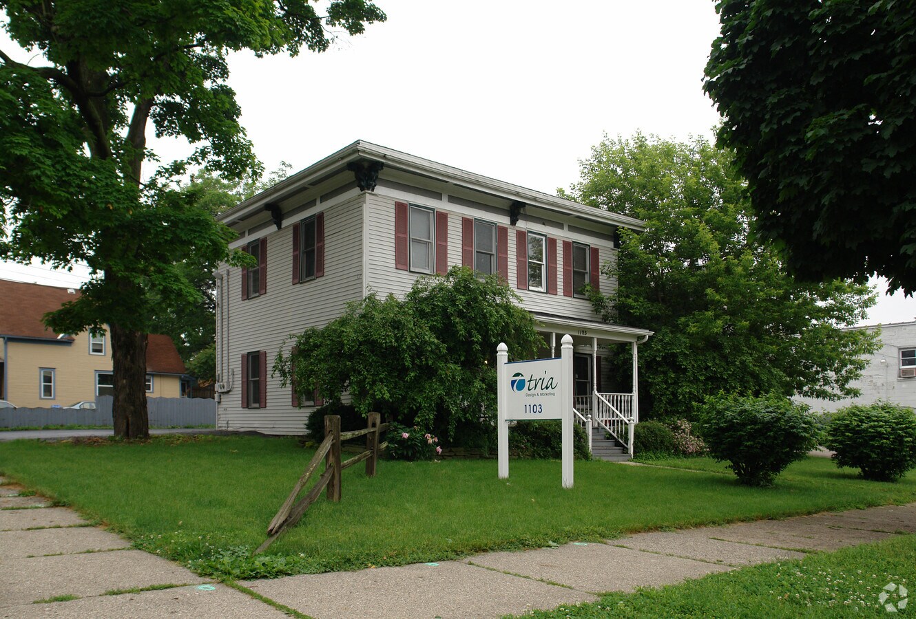 1103 N Washington Ave, Lansing, MI 48906 Office for Lease