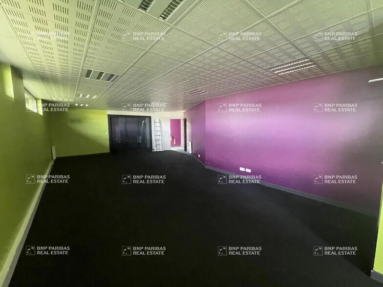 Office in La Chapelle-sur-Erdre for lease - Building Photo - Image 2 of 13