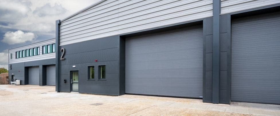 Kingsbridge Rd, Barking for lease - Building Photo - Image 3 of 8
