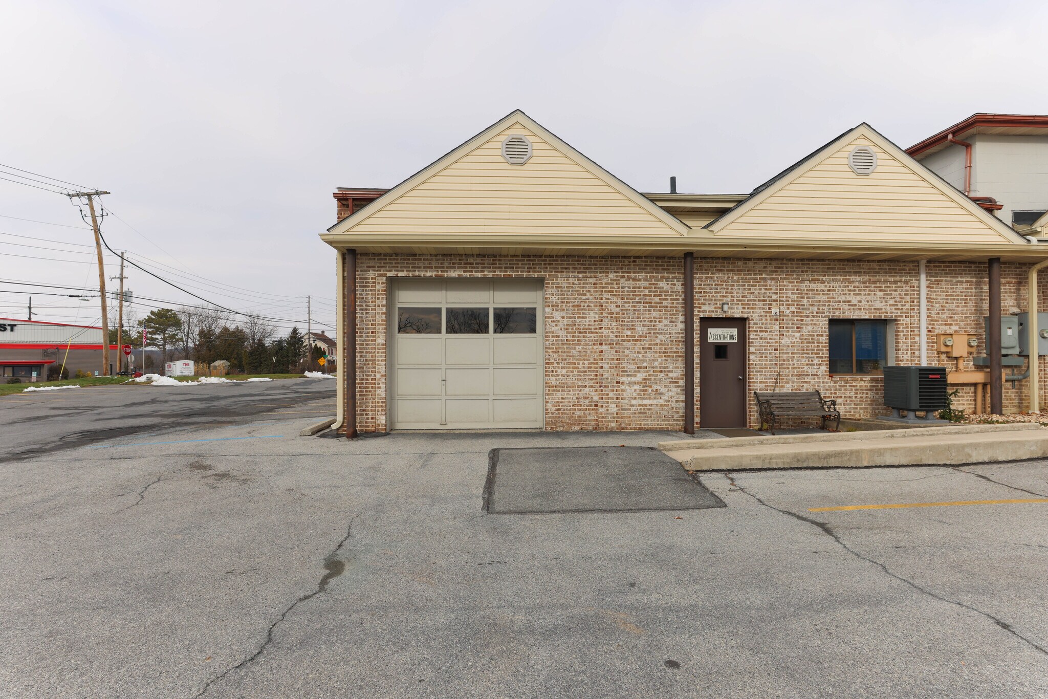1645-1655 Hausman Rd, Allentown, PA for lease Interior Photo- Image 1 of 4