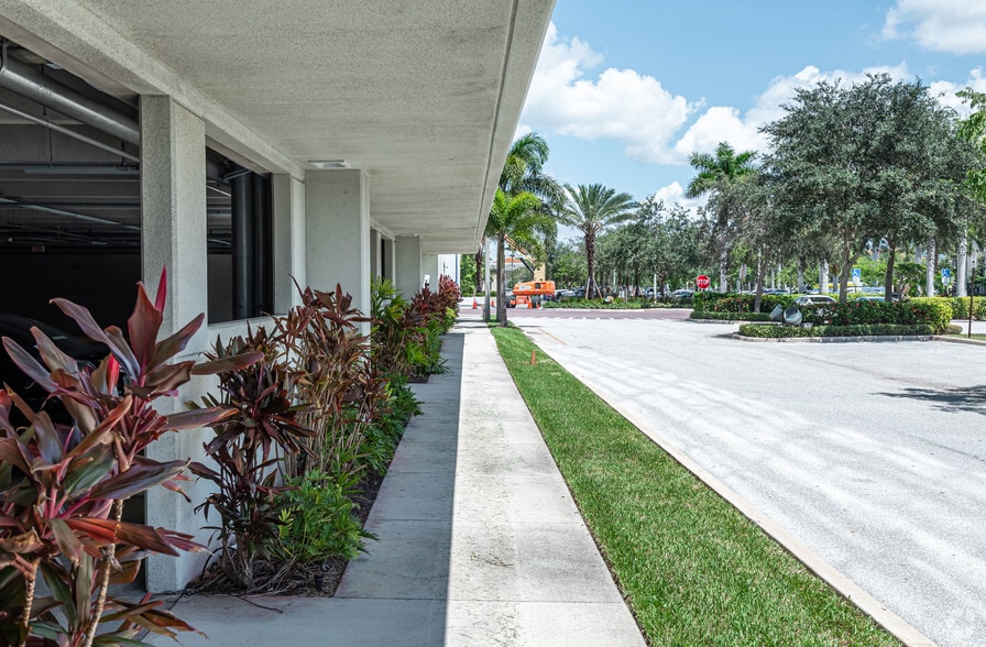 4855 Technology Way, Boca Raton, FL for lease - Building Photo - Image 3 of 5