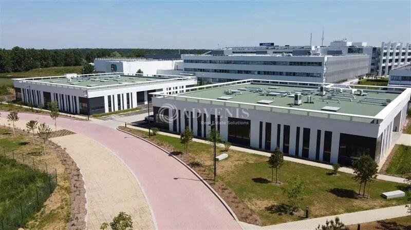 Office in Élancourt for lease - Building Photo - Image 1 of 3