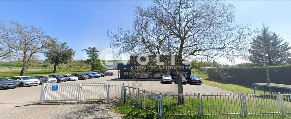 Flex in Beauvoir-de-Marc for sale - Building Photo - Image 1 of 19