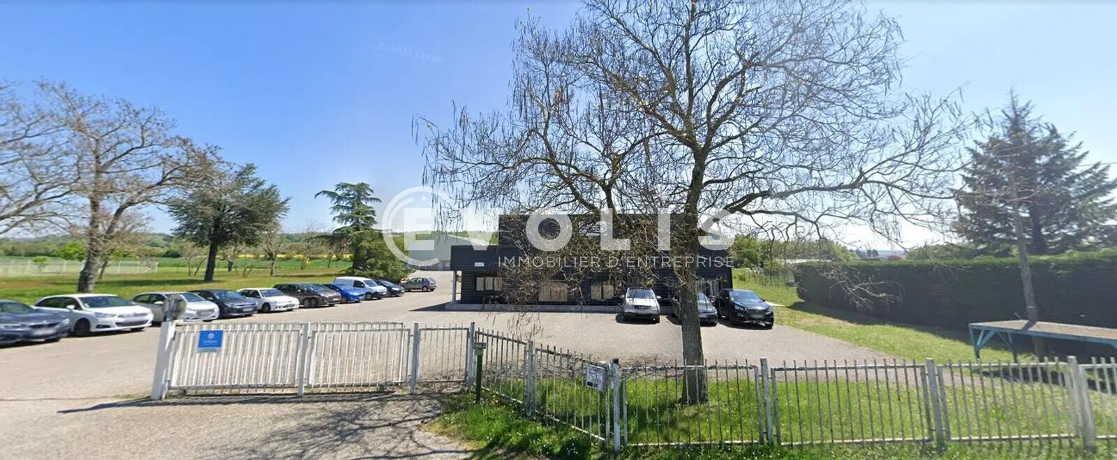 Flex in Beauvoir-de-Marc for sale Building Photo- Image 1 of 20