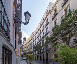 More details for Calle Campomanes, 6, Madrid - Office for Lease