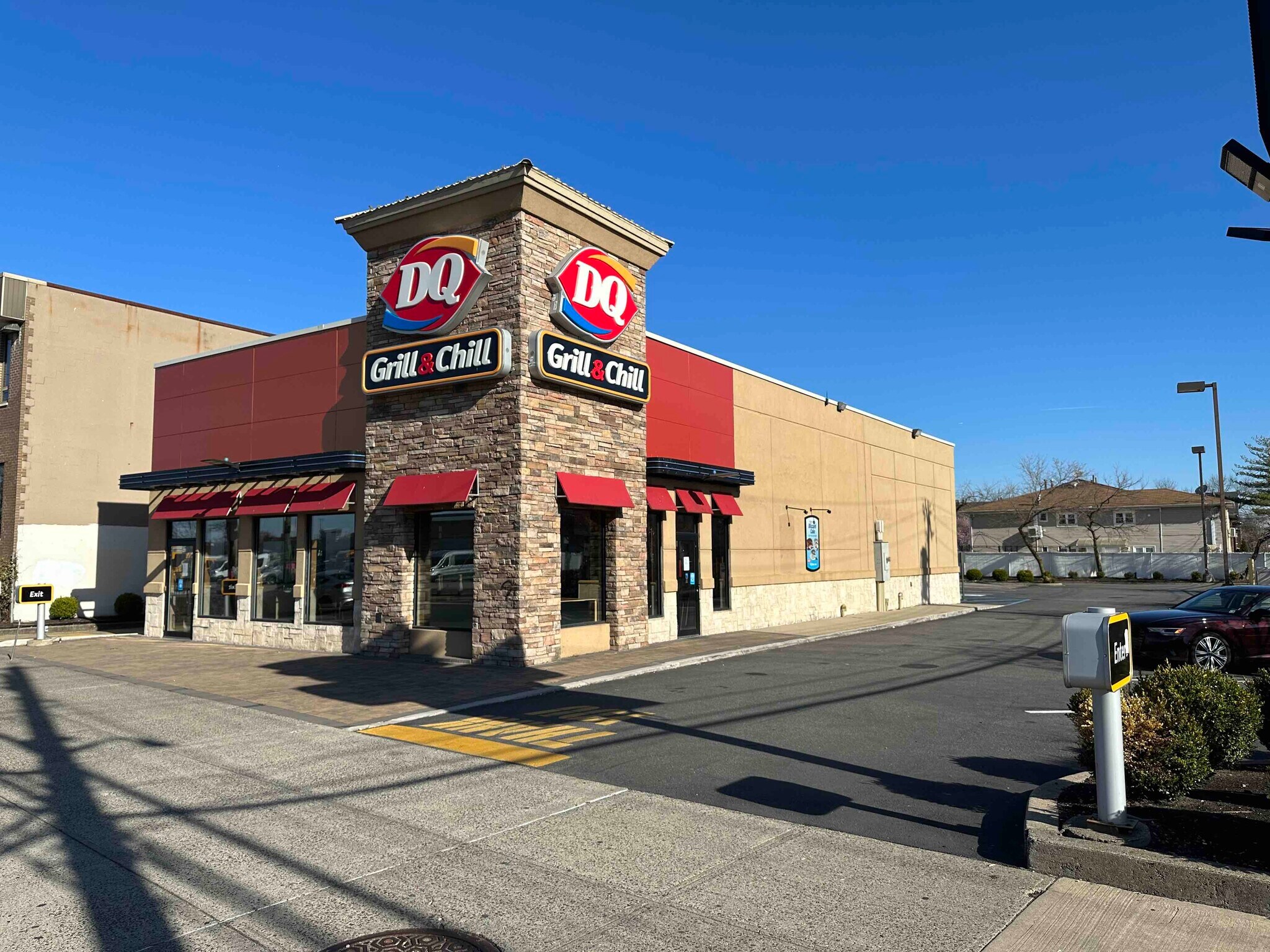 2005 Forest Ave, Staten Island, NY for sale Building Photo- Image 1 of 1