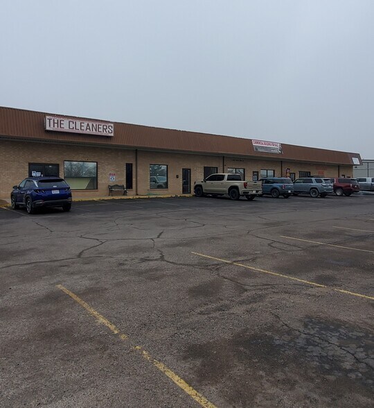 504 E Avenue E, Alpine, TX for sale - Primary Photo - Image 1 of 1