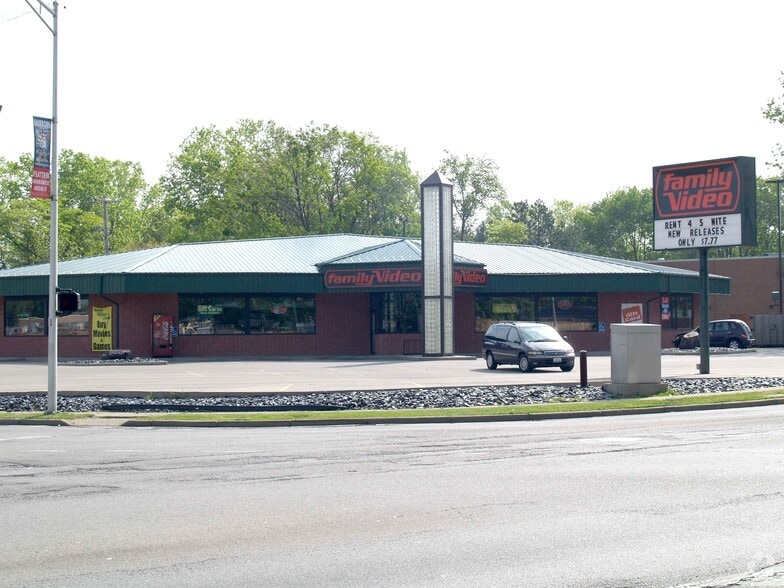 1896 S Maple Ave, Fairborn, OH for lease - Building Photo - Image 2 of 3