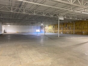 2063 W 4th St, Mansfield, OH for lease Interior Photo- Image 2 of 25