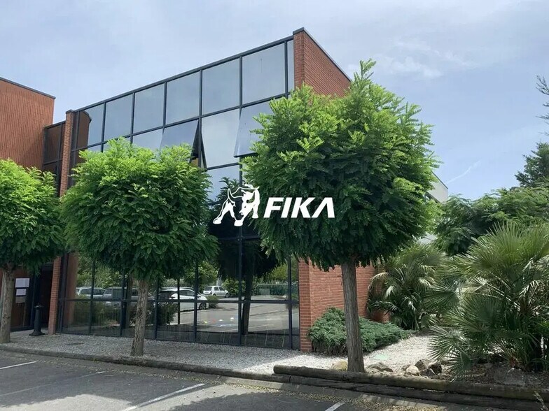 Office in Toulouse for lease - Building Photo - Image 3 of 6