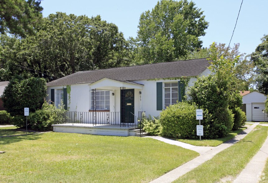 679 St Andrews Blvd, Charleston, SC 29407