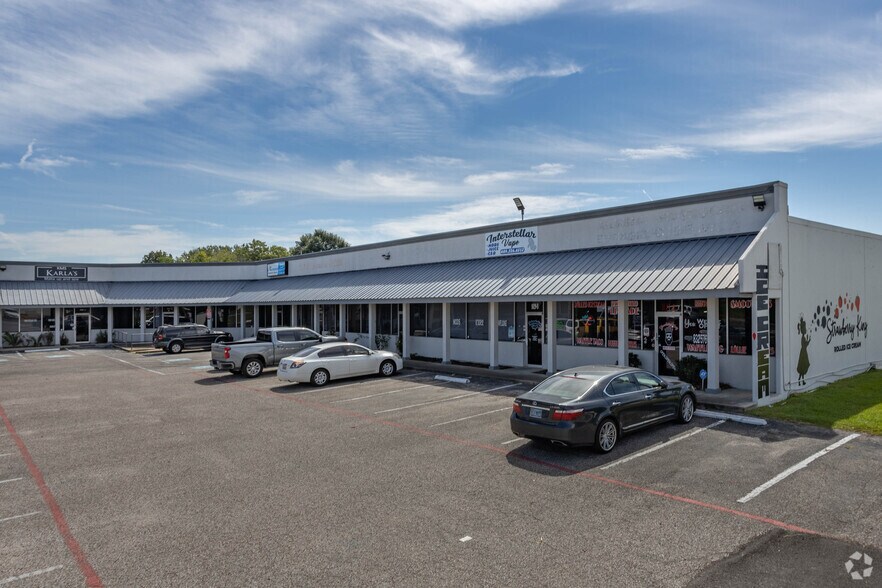 1029 Strawberry Rd, Pasadena, TX for sale - Primary Photo - Image 1 of 1