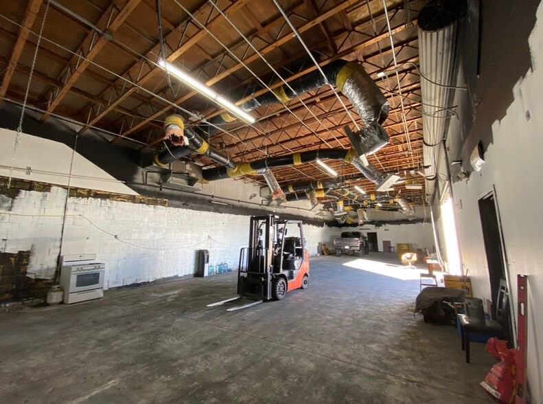 1405 E Mission Blvd, Pomona, CA for lease - Building Photo - Image 3 of 4