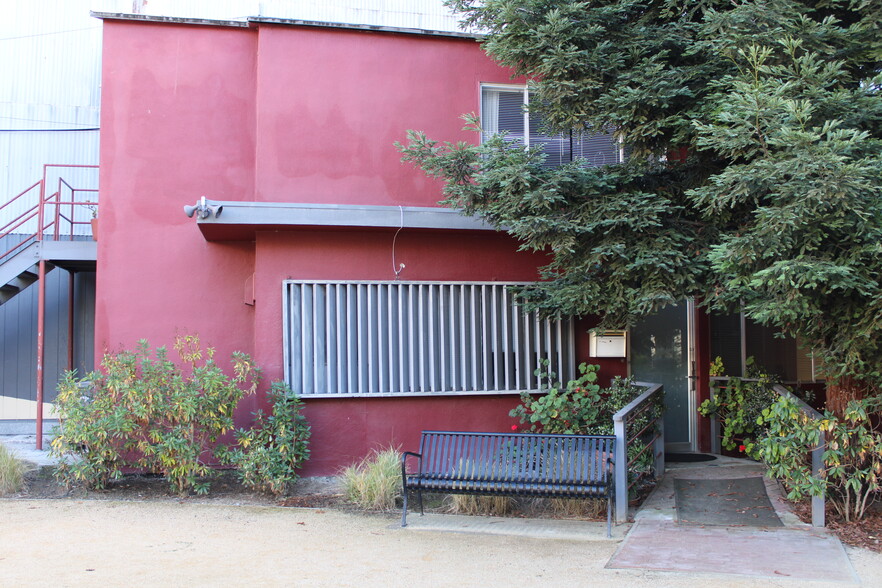 1263-1265 65th St, Emeryville, CA for lease - Building Photo - Image 1 of 4