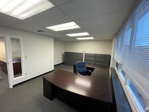 750 Old Main St, Rocky Hill, CT for lease Interior Photo- Image 1 of 5