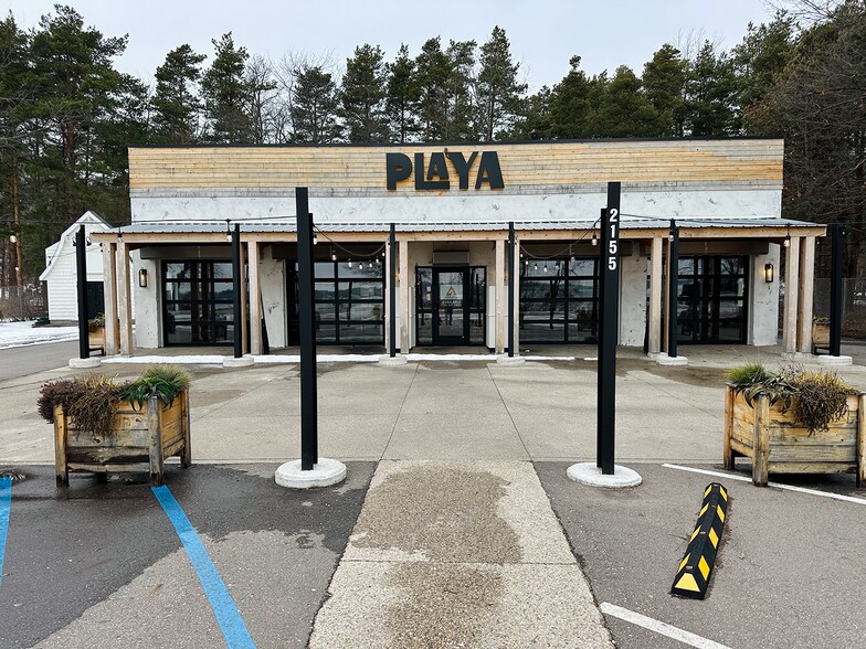 2155 Ottawa Beach Rd, Holland, MI 49424