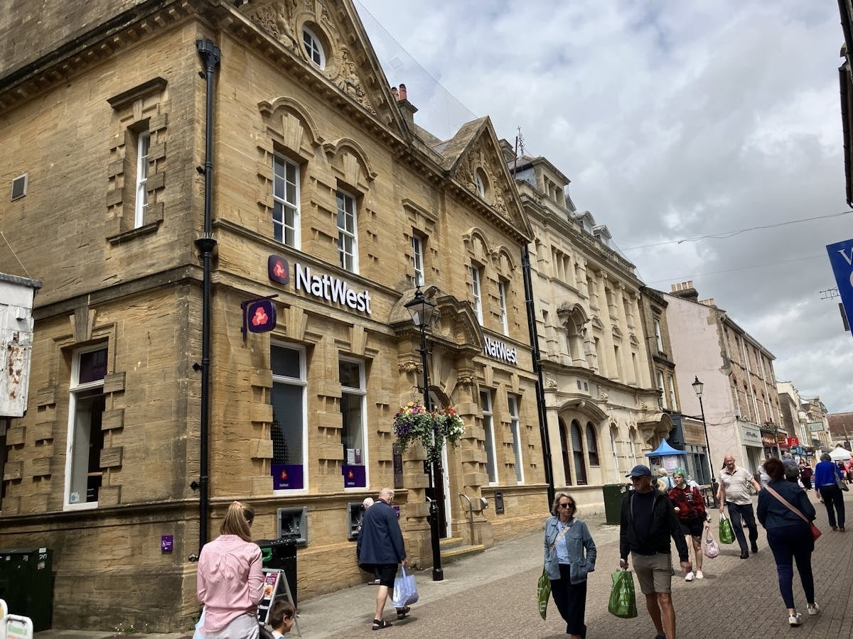 49-50 South St, Dorchester for sale Primary Photo- Image 1 of 4