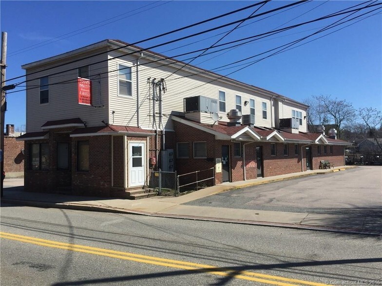 20 Mechanic St, Pawcatuck, CT 06379