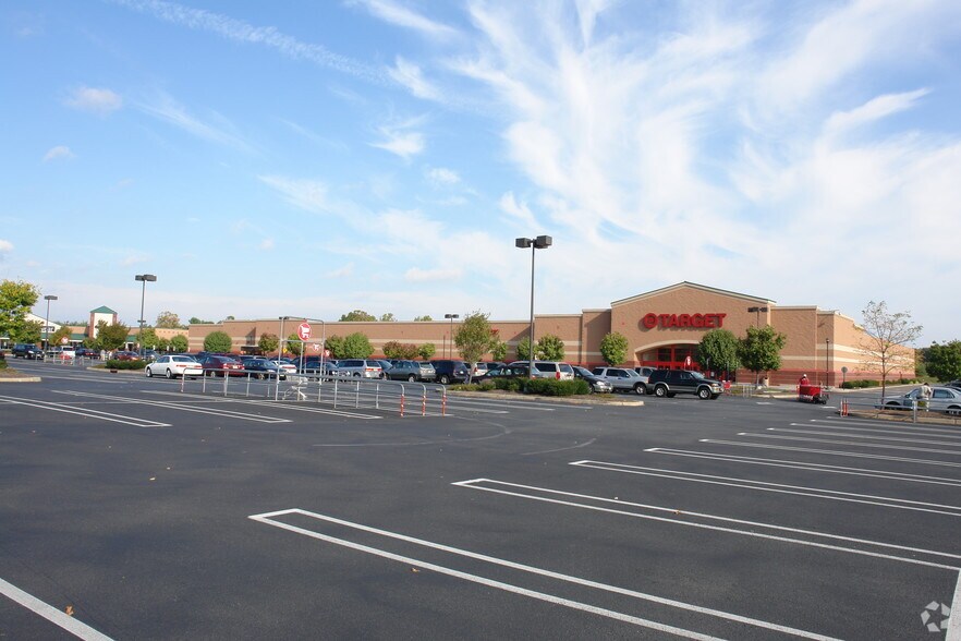 70 Princeton Hightstown Rd, East Windsor, NJ for lease - Building Photo - Image 1 of 7
