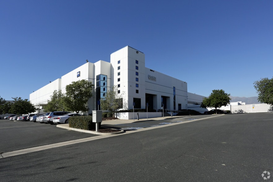 1040 S Vintage Ave, Ontario, CA for lease - Primary Photo - Image 2 of 4