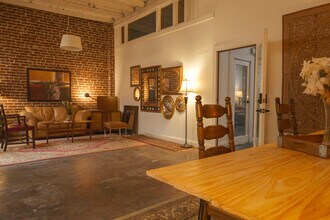 235 Walker St, Atlanta, GA for lease Interior Photo- Image 1 of 7