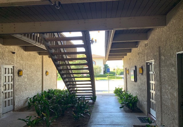 17632 Irvine Blvd, Tustin, CA for lease - Building Photo - Image 3 of 9