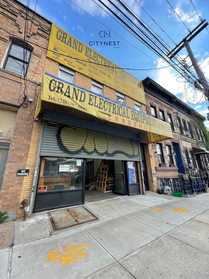 8 Lombardy St, Brooklyn, NY 11222 Retail for Lease
