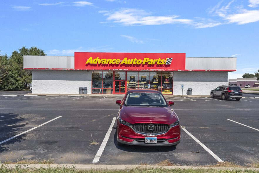 2721 S Grand Ave East, Springfield, IL for sale - Building Photo - Image 2 of 6