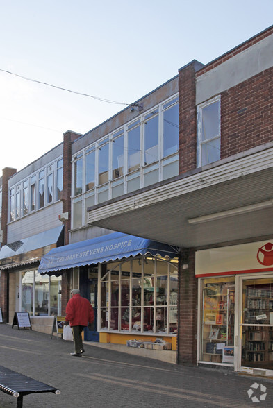 18 Peckingham St, Halesowen for lease - Building Photo - Image 2 of 2