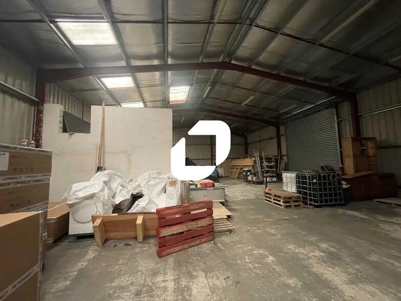 Office in Biganos for lease - Interior Photo - Image 3 of 5