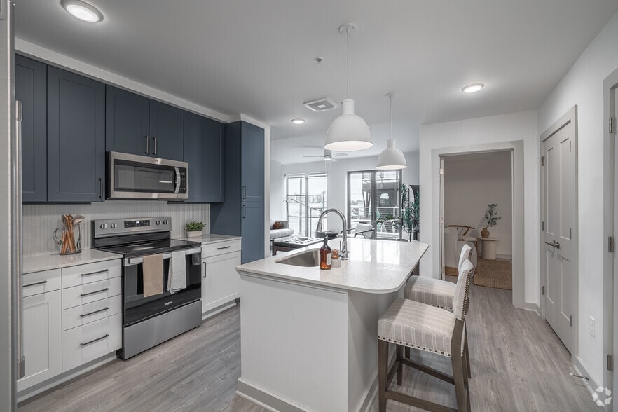 55 Romney St, Charleston, SC for lease - Interior Photo - Image 3 of 42