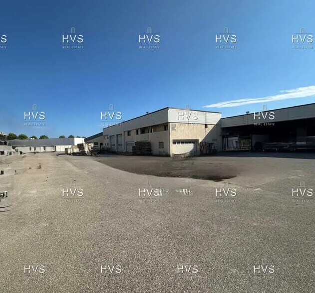 Industrial in Marignane for sale - Building Photo - Image 1 of 10