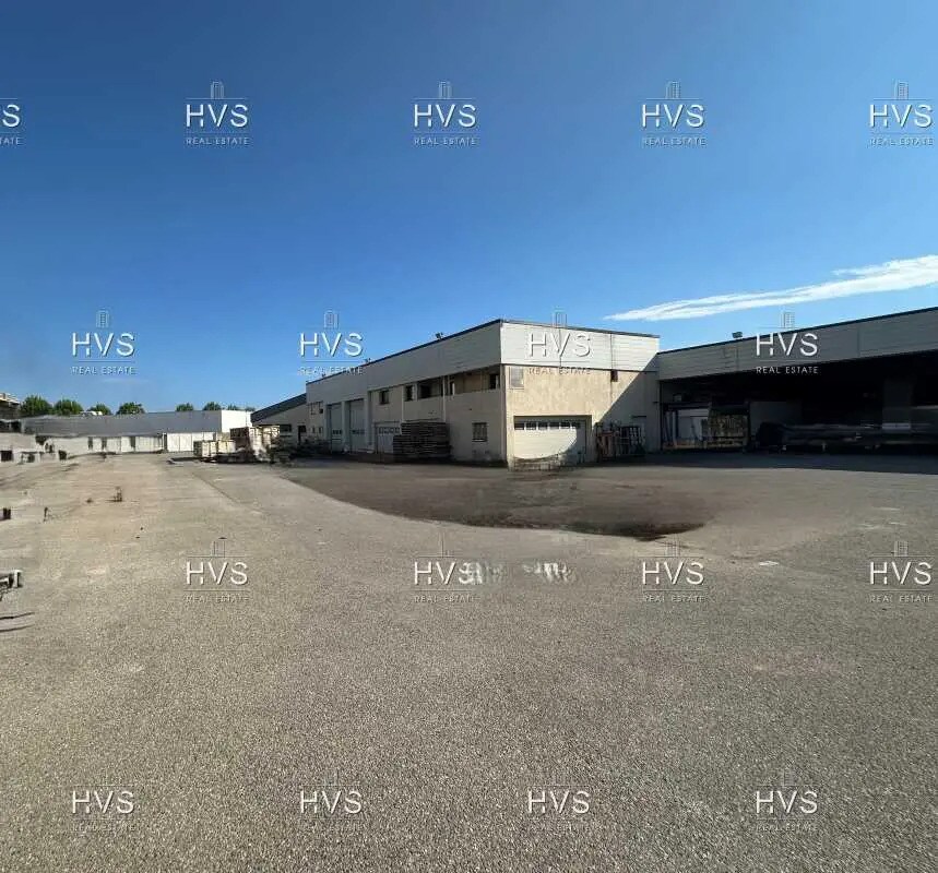 Industrial in Marignane for sale Building Photo- Image 1 of 11