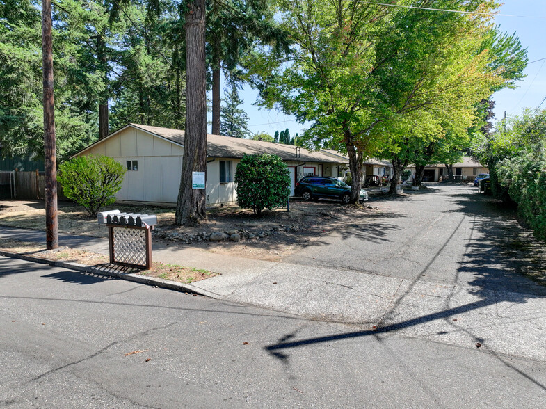 17350-17360 SE Pine St, Portland, OR for sale - Building Photo - Image 1 of 1