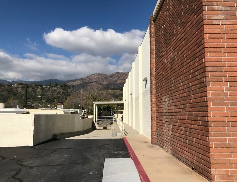 2215-2245 Huntington Dr, Duarte, CA for lease - Building Photo - Image 3 of 5