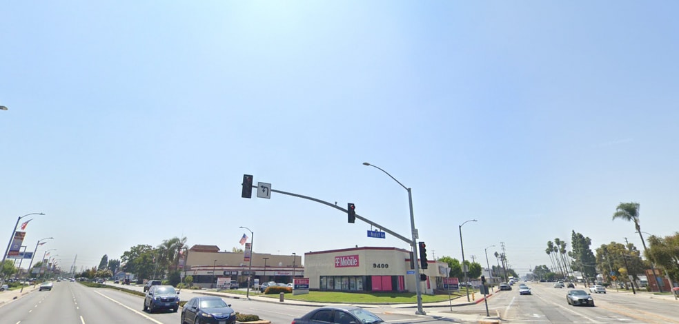 9400-9436 Firestone Blvd, Downey, CA for lease - Building Photo - Image 3 of 15