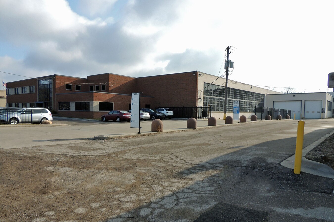 24680 Mound Rd, Warren, MI 48091 Property Record