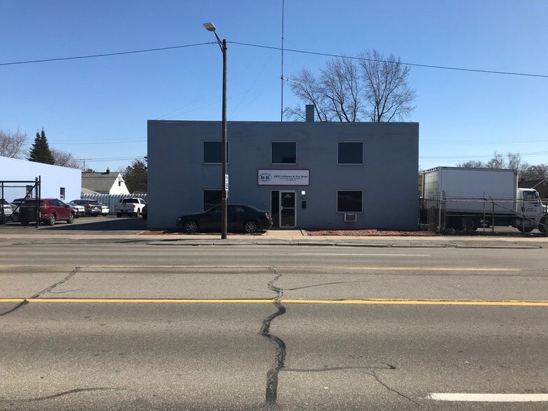 17700 Allen Rd, Melvindale, MI 48122