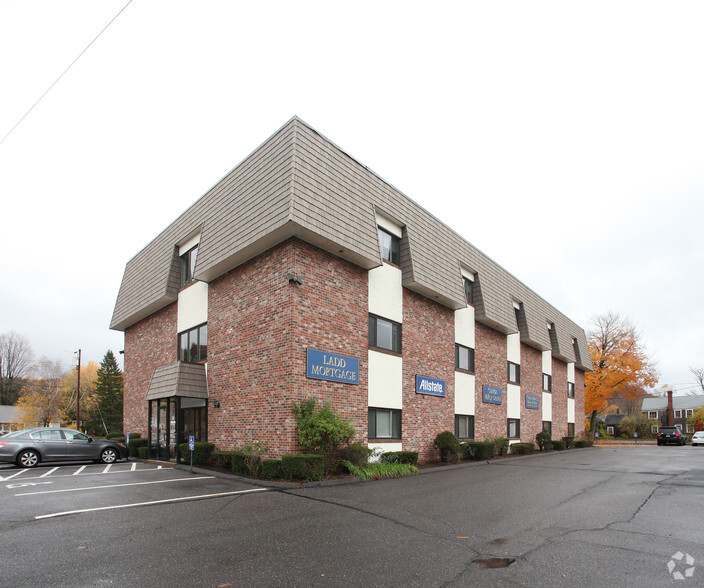 191 Albany Tpke, Canton, CT for lease - Building Photo - Image 3 of 4