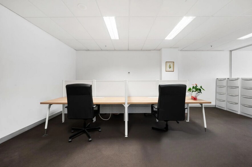 521 Toorak Rd, Toorak for lease - Interior Photo - Image 3 of 7