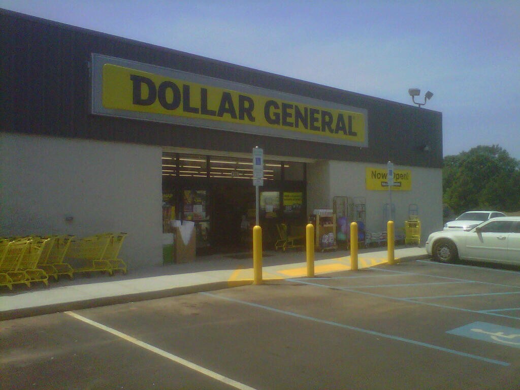 1503 W Main St, Laurens, SC 29360