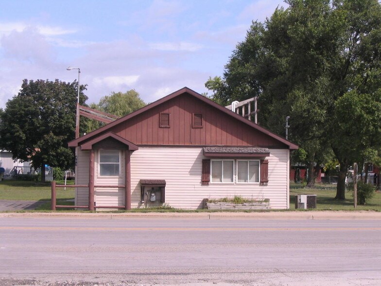 403 Huron St, Grayling, MI for sale - Building Photo - Image 1 of 1