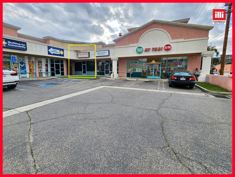 21700-21714 Devonshire St, Chatsworth, CA for lease - Building Photo - Image 3 of 8