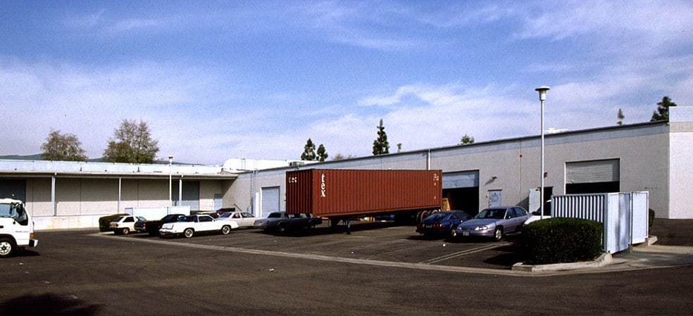 499 Nibus, Brea, CA for lease - Building Photo - Image 2 of 5