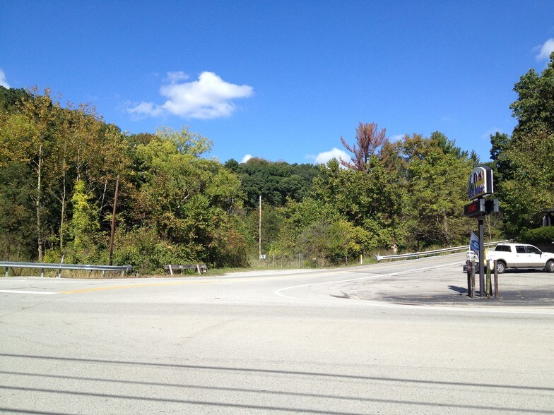 Route 130 Oakford Park Rd, PA 15644