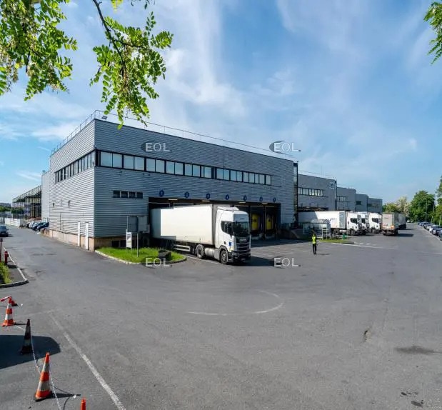 Industrial in Le Bourget for lease - Building Photo - Image 1 of 1