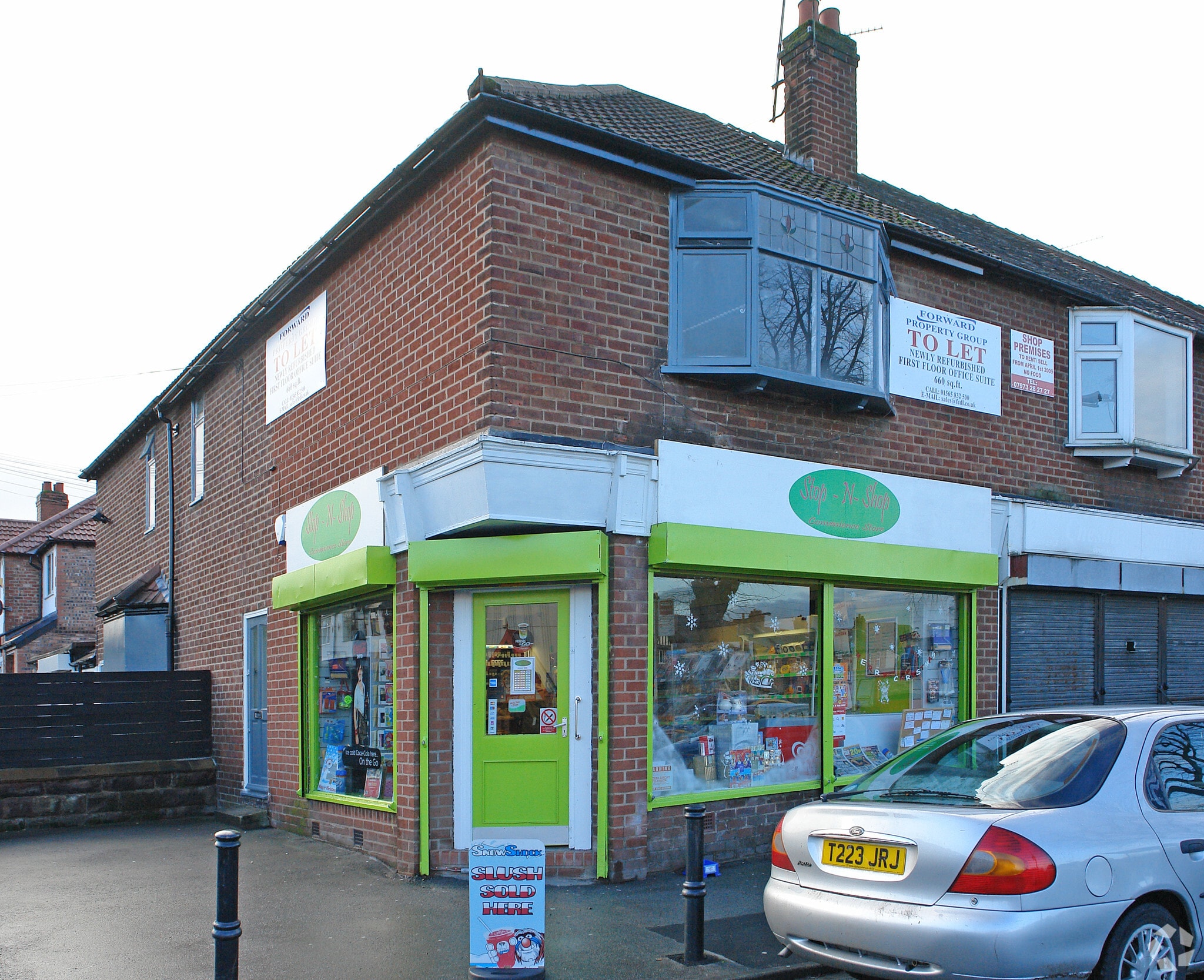 142 Moss Ln, Altrincham for sale Primary Photo- Image 1 of 1