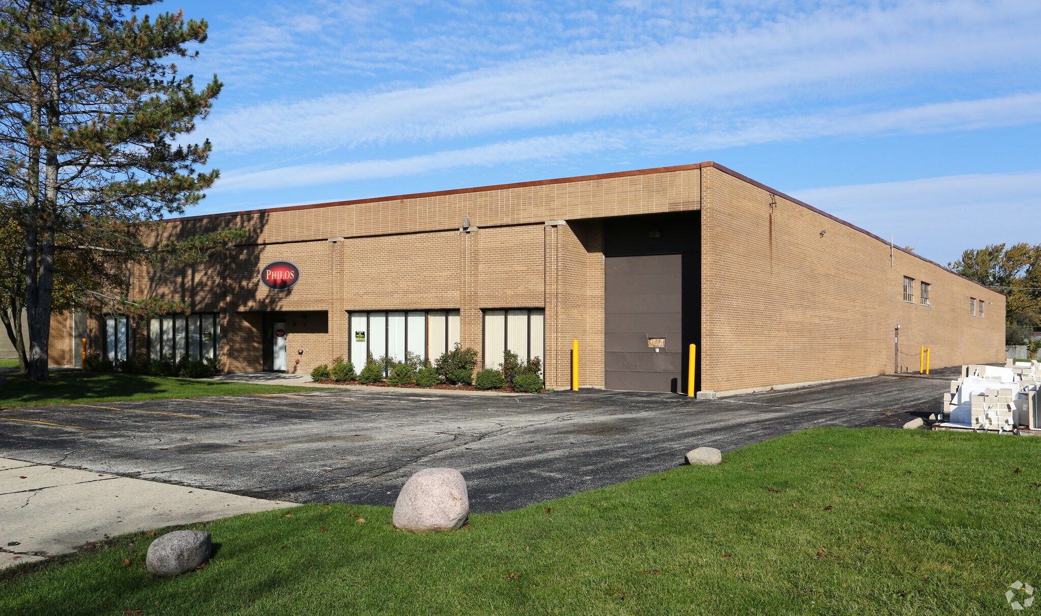 110-112 Carpenter Ave, Wheeling, IL for sale Building Photo- Image 1 of 1