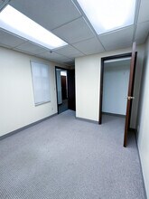 106 W Wilson St, Batavia, IL for lease Interior Photo- Image 2 of 3